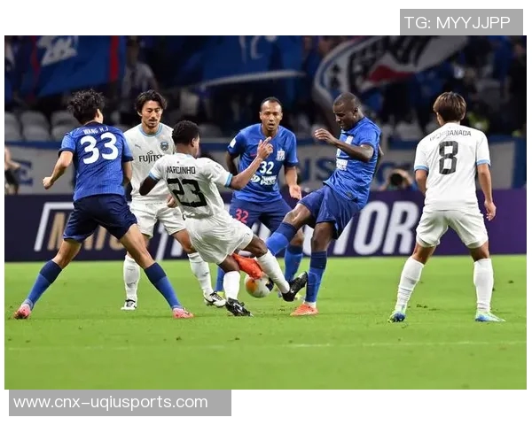 足球团队的默契配合与战术创新如何助力赢得比赛胜利 足球团队的默契配合与战术创新如何助力赢得比赛胜利